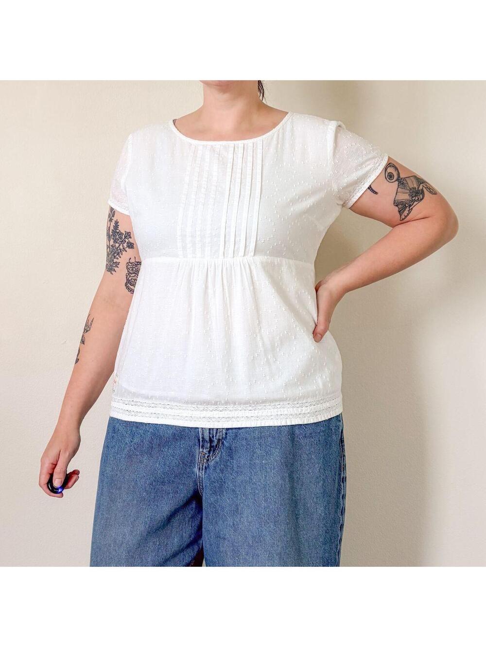 Boho Babydoll Blouse White Cap Sleeve Round Neck Zip Side Top Fairycore